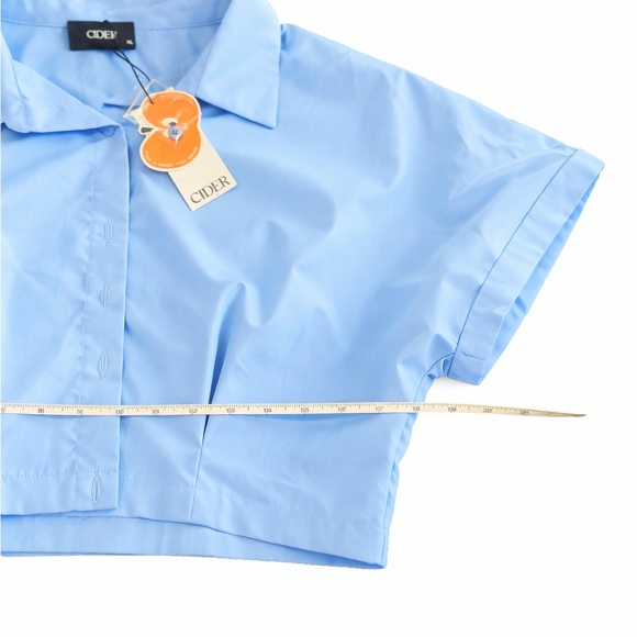 Cider Sky Blue Cropped Blouse - Picture 2 of 2